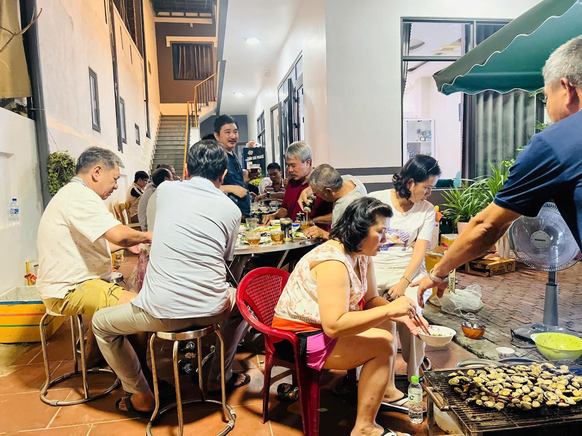 Tai Nhien Homestay Tan Thanh Esterno foto
